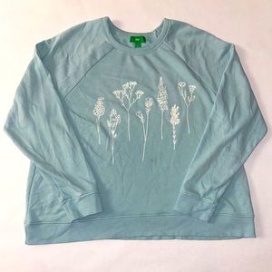 Dip Brand Blue Flower Embroidered Crewneck